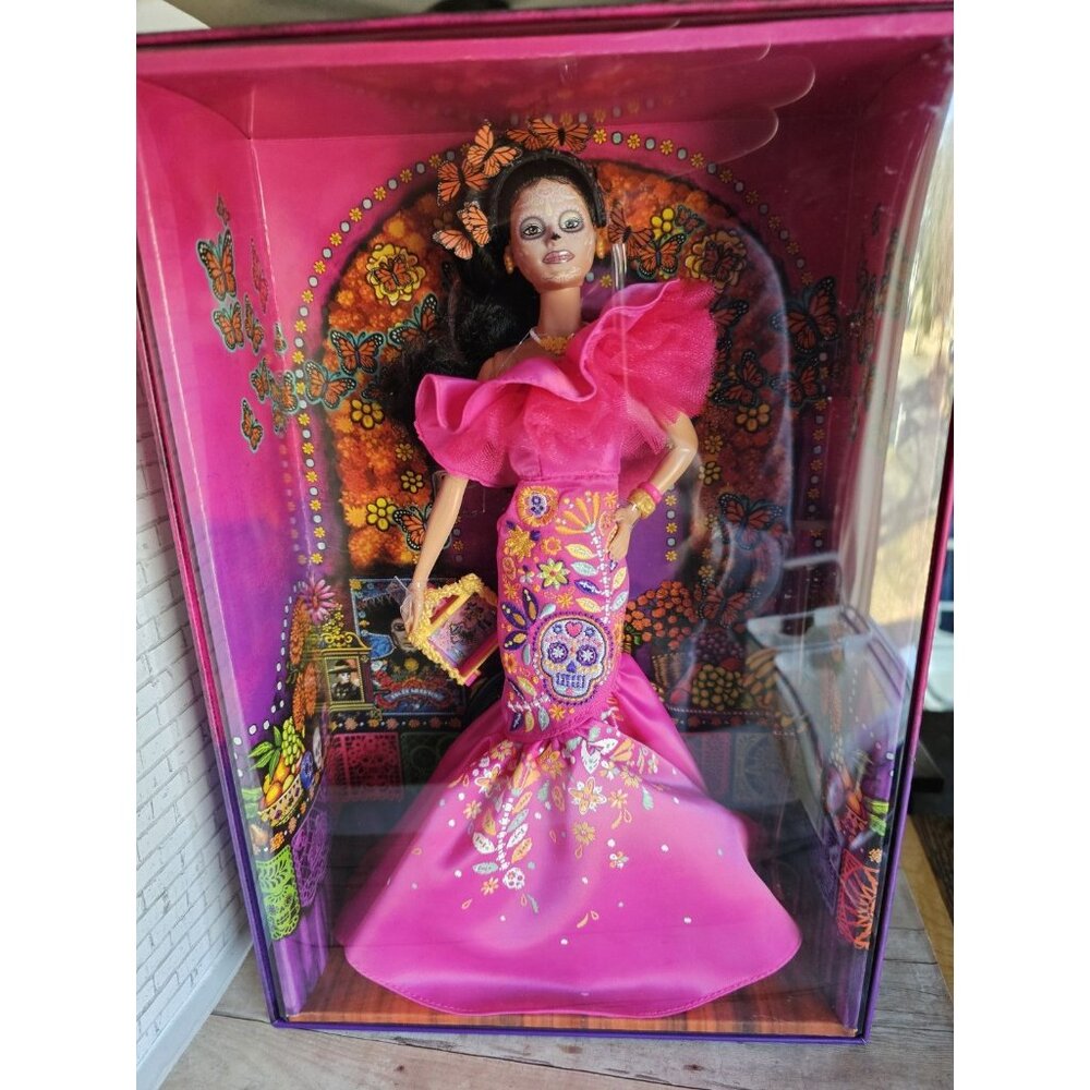 Barbie Signature Rare 2023 Día De Muertos Barbie Doll Mattel HJX14 Fashion Doll - Picture 5 of 5